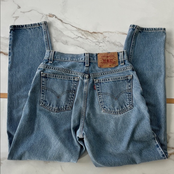 Vtg Women’s 550 Levi's Relaxed Tapered Jeans - Picture 1 of 5